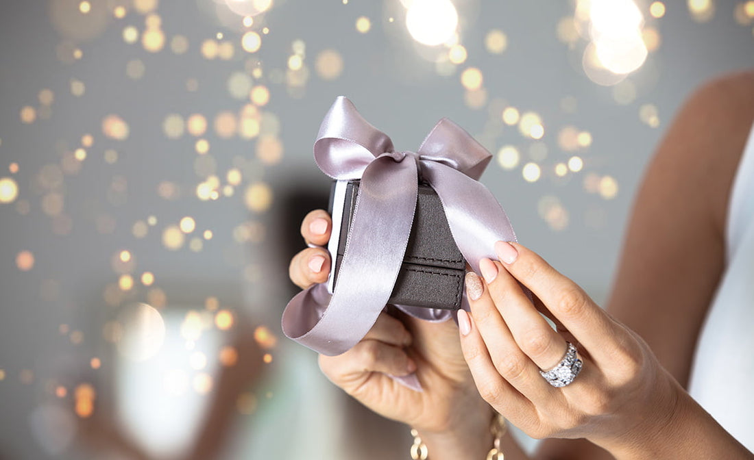 The Art of Gifting: Choosing the Perfect Portuguese Jewelry for a Loved One