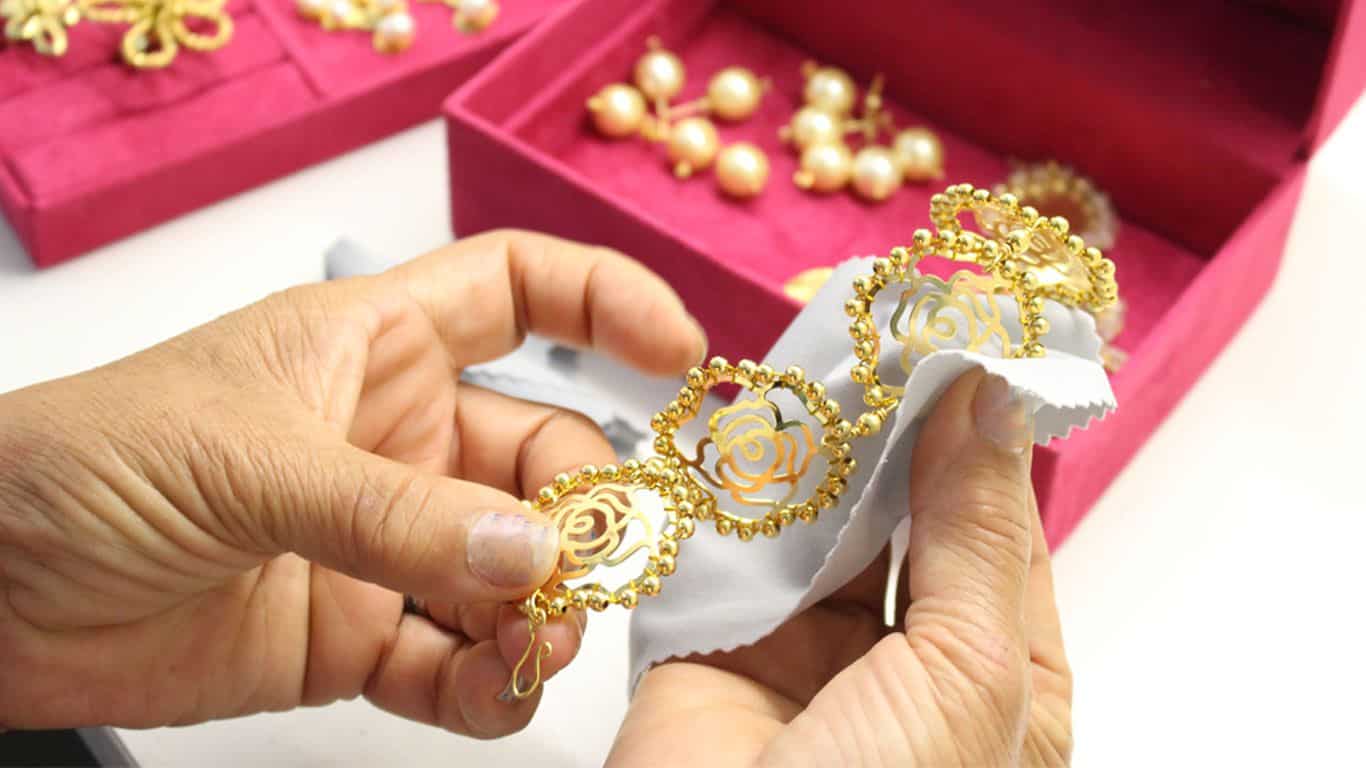 How to Take Care of Your Gold & Silver Jewelry