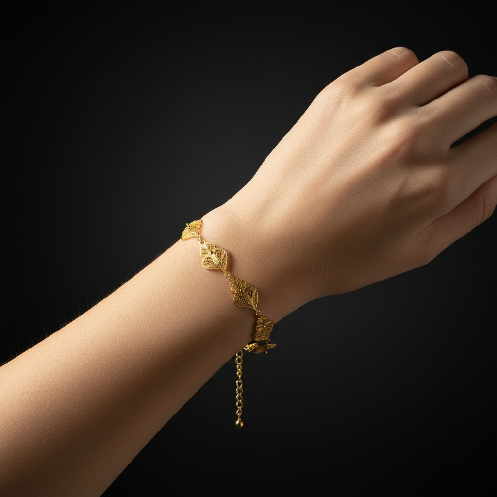 5 Hearts of Viana Bracelet [19.2Kt. Gold]