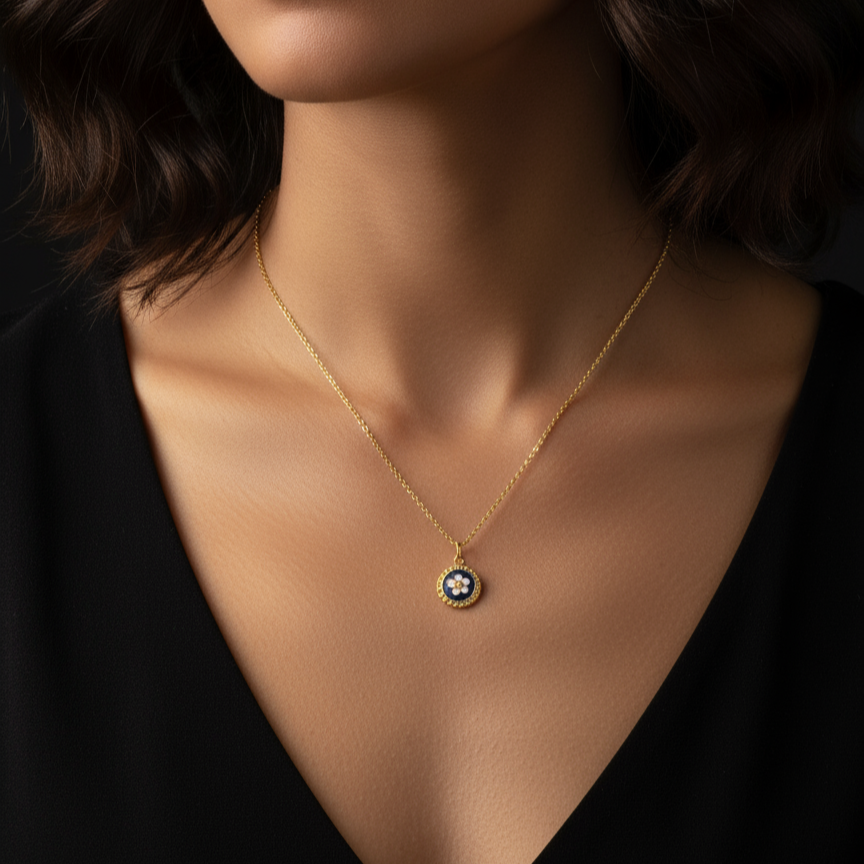 Enamel Flower Necklace [19.2KT. Gold] - Caramujo