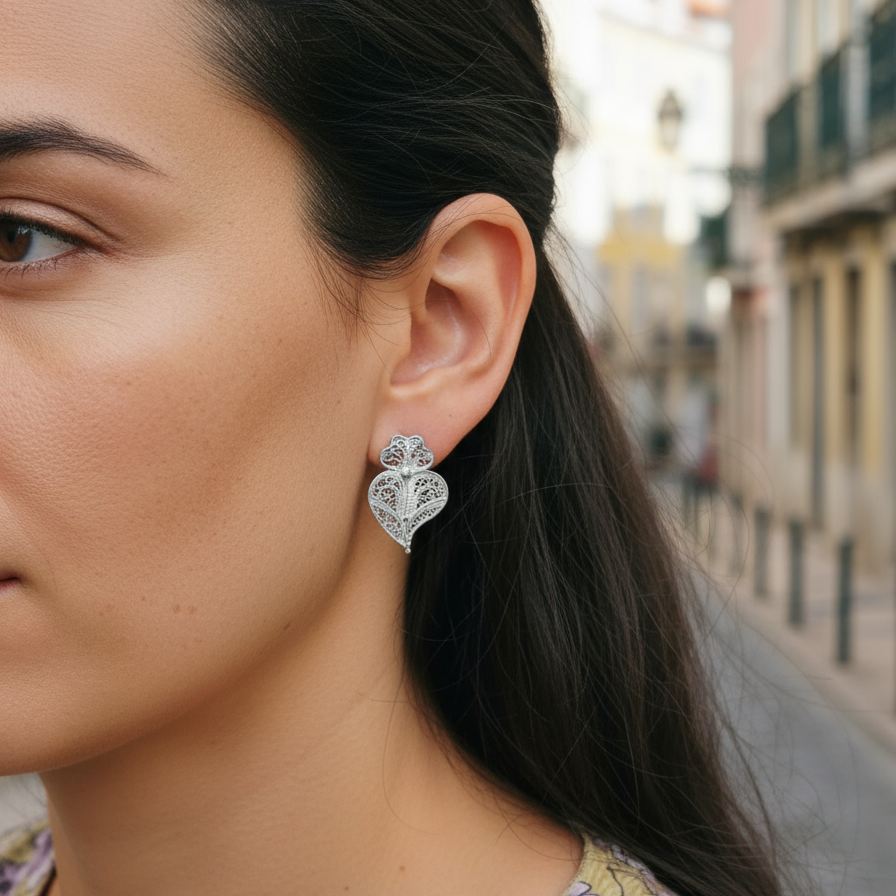 Heart of Viana Earrings [Silver]