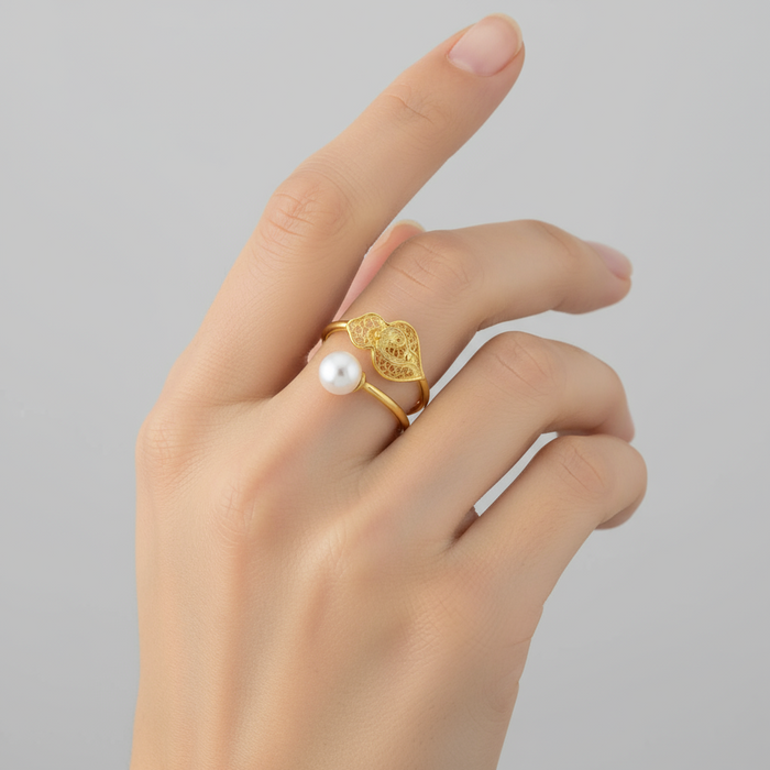 Heart of Viana Pearl Ring