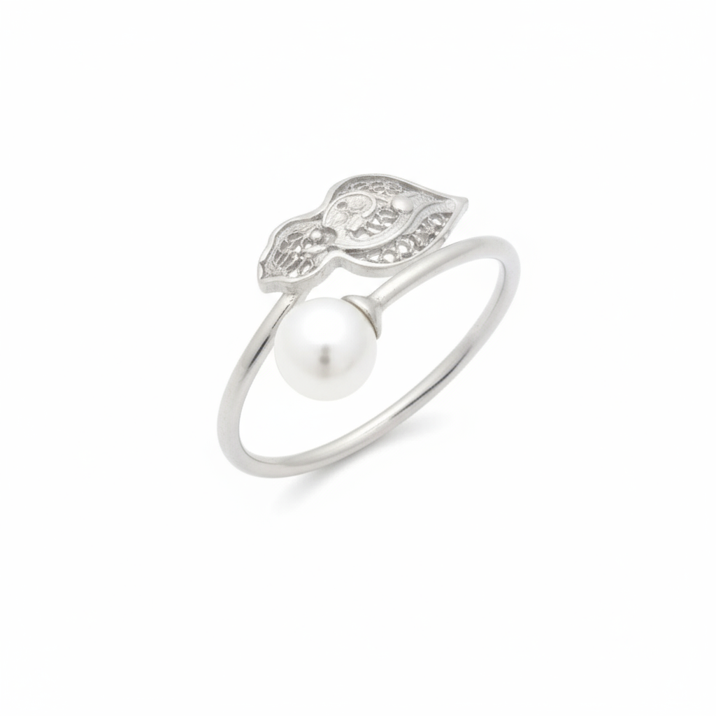 Heart of Viana Pearl Ring [Silver]