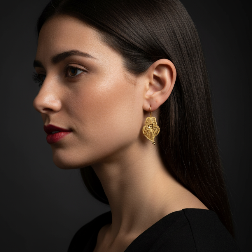 Heart of Viana Pendant Earrings [19.2Kt. Gold]