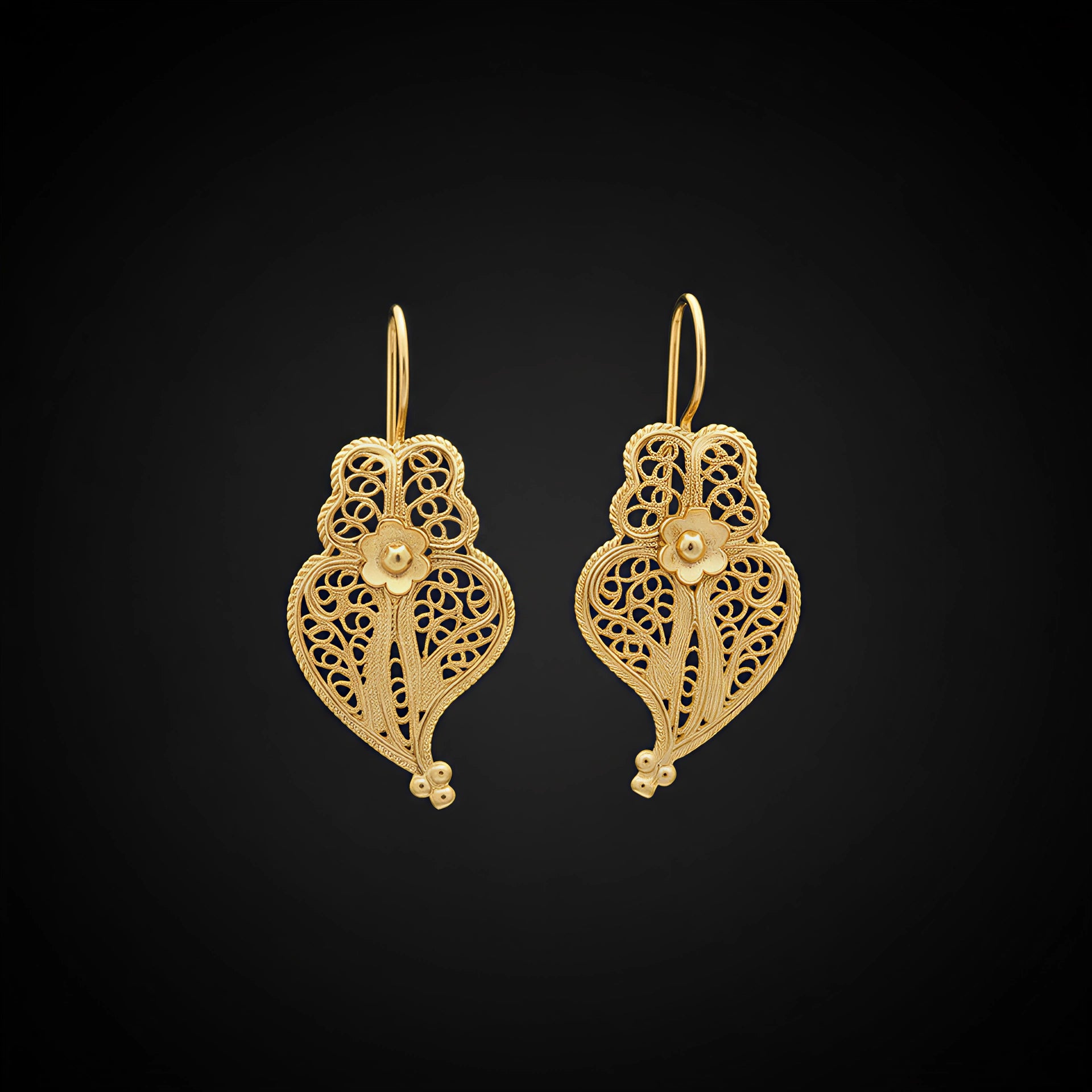 Heart of Viana Pendant Earrings [19.2Kt. Gold]