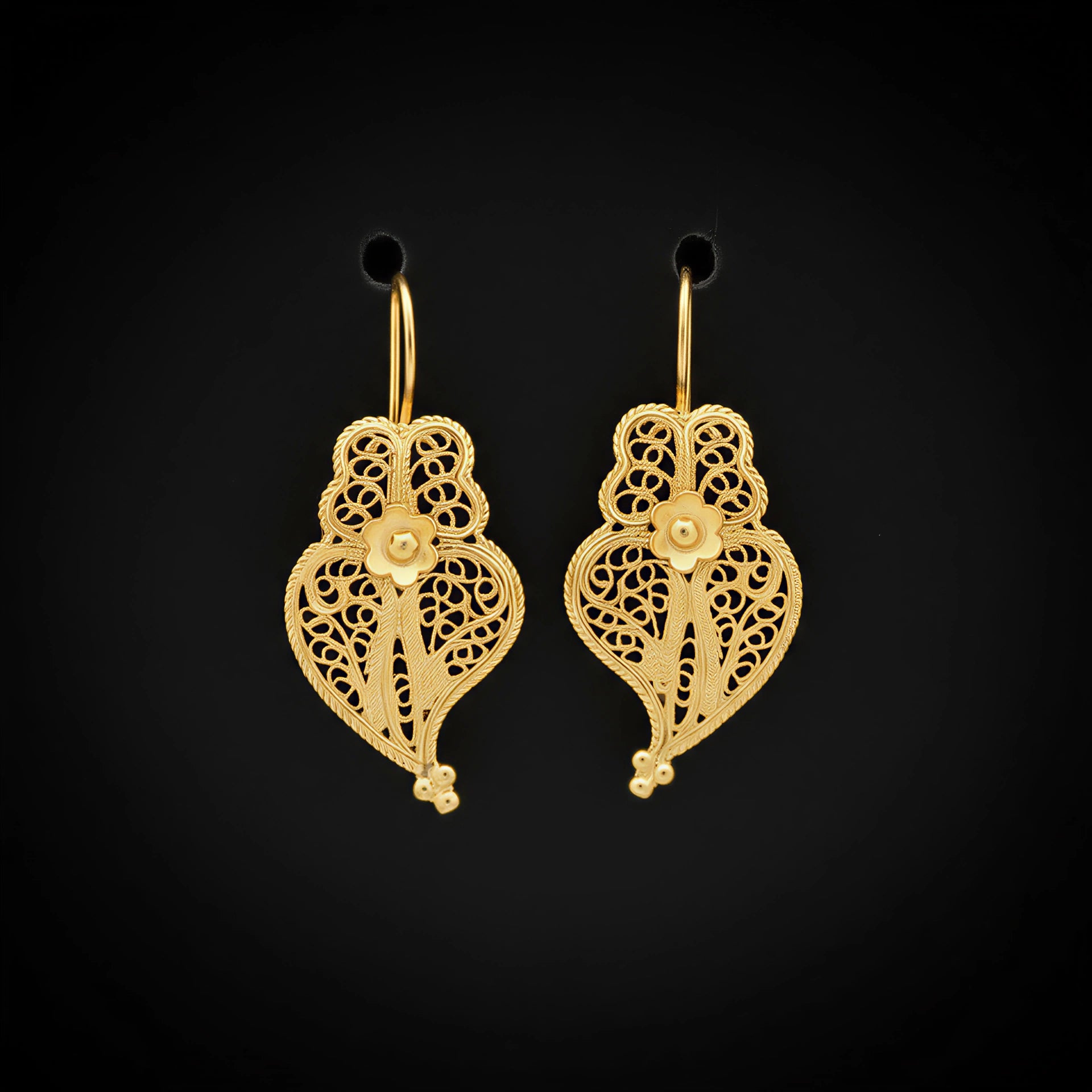 Heart of Viana Pendant Earrings M [19.2Kt. Gold]