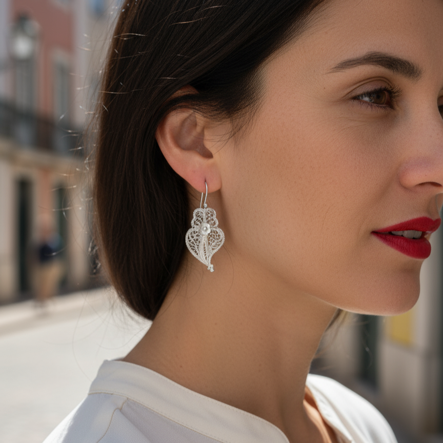 Heart of Viana Pendant Earrings [Silver]