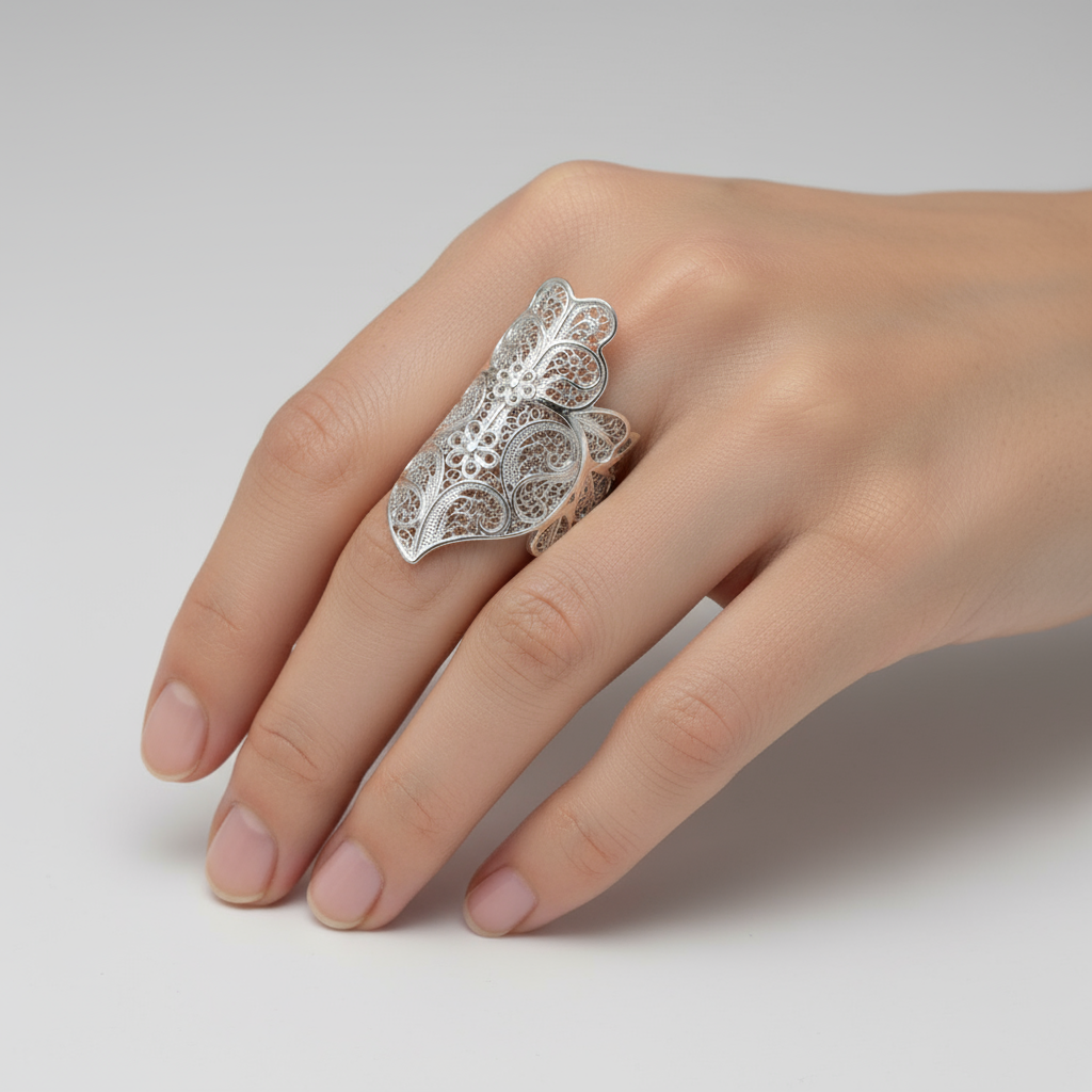 Heart of Viana Statement Ring [Silver]